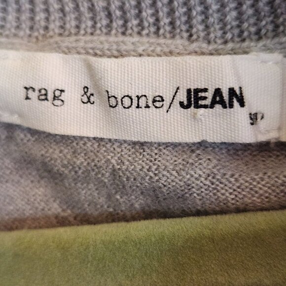 Rag & Bone Gray Extra Fine Merino Wool Distressed V Neck Sweater Size S - Picture 6 of 7